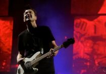 Бас-гитарист и вокалист Blink-182 Марк Хоппус решил изложить свой взгляд на более чем тридцатилетнюю историю группы в своих мемуарах