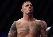 Британец владеет временным поясом чемпиона UFC в тяжелом весе с ноября 2023 года